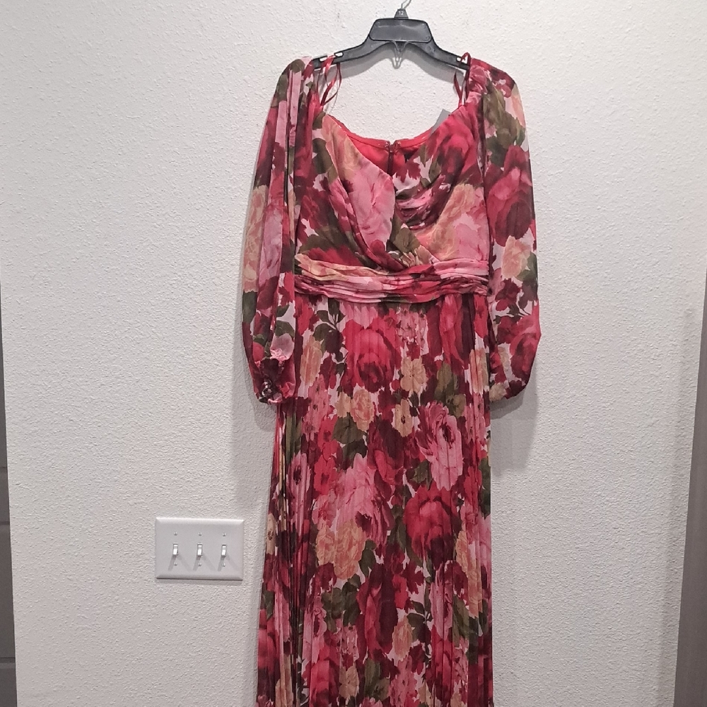 XSCAPE Floral Pleated Off-The-Shoulder Gown - Picture 4 of 10